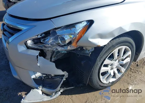 2015 Nissan Altima 2.5/2.5 S/2.5 Sl/2.5 Sv z USA, uszkodzony, nr VIN 1N4AL3AP0FC456182